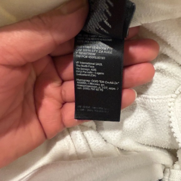 The North Face Women's Snow Jacket - White - Picture 11 of 14